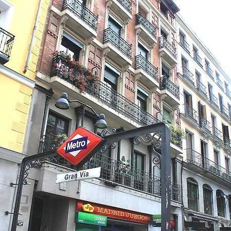 Gran Via Sol Apartamentos Madrid Exterior foto